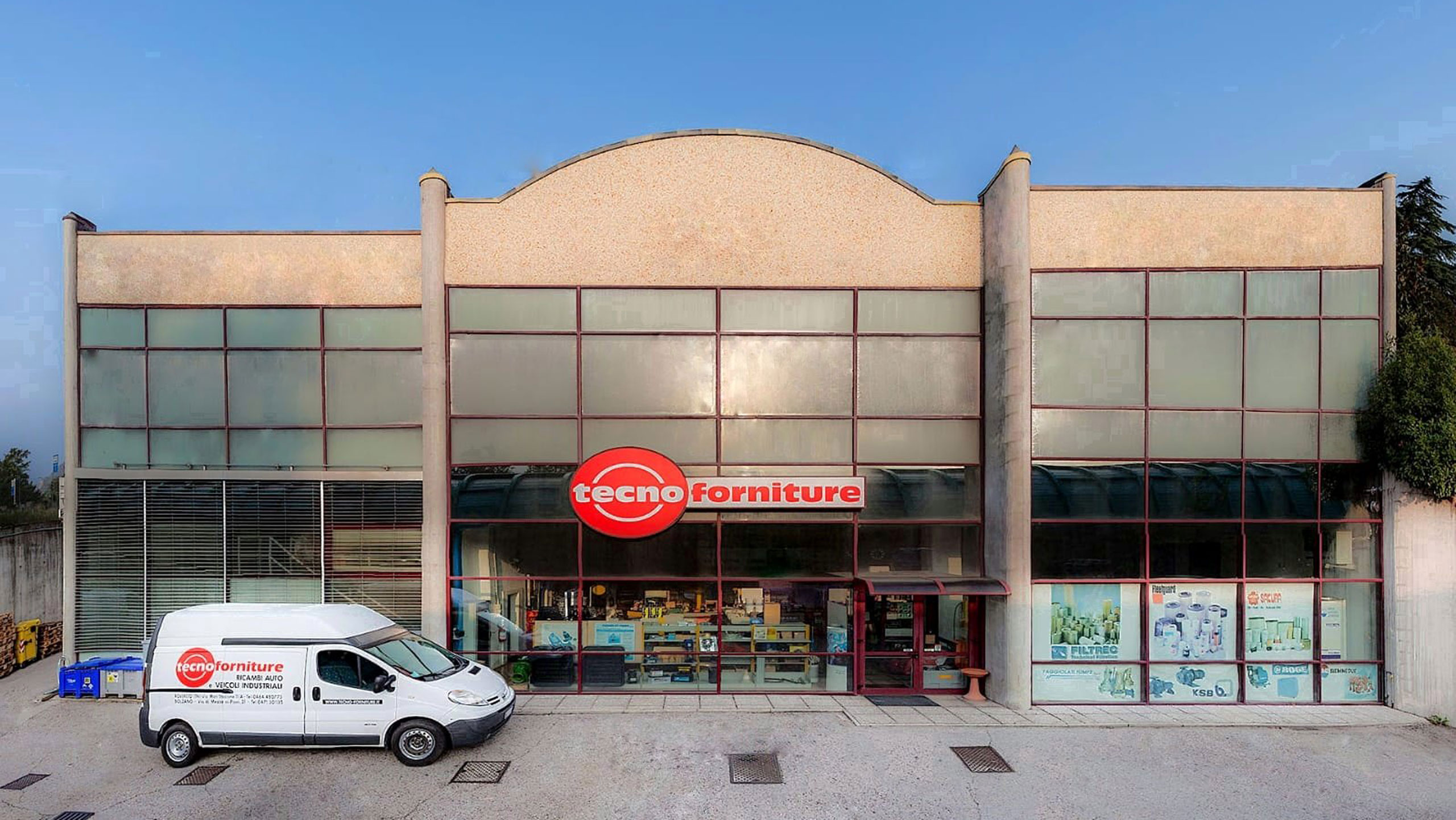 Tecno Forniture S.r.l - ricambi auto e veicoli commerciali Tecnoforniture srl | Ricambi veicoli industriali